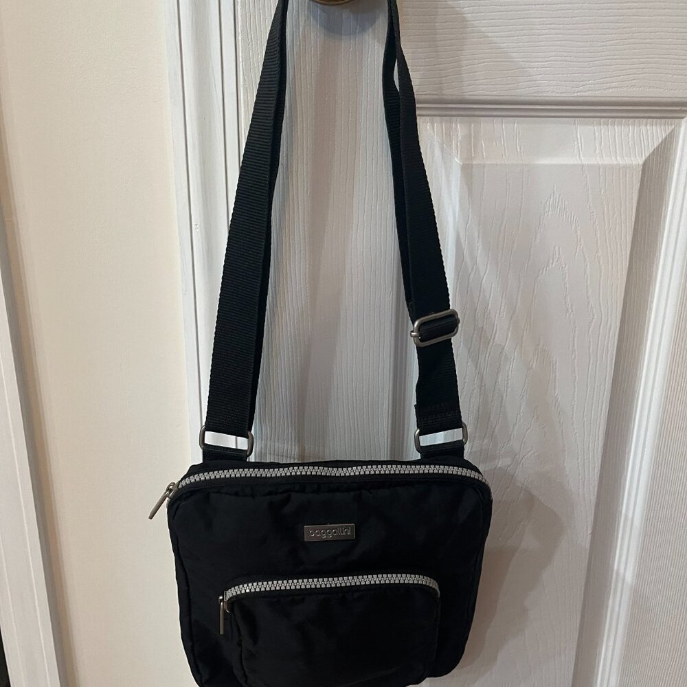 Baggallini Town Crossbody Adjustable Bag Black Nylon